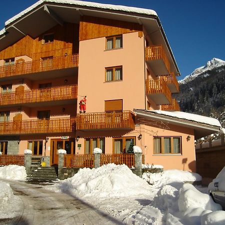 Hotel Dama Bianca فالتورنيتش المظهر الخارجي الصورة